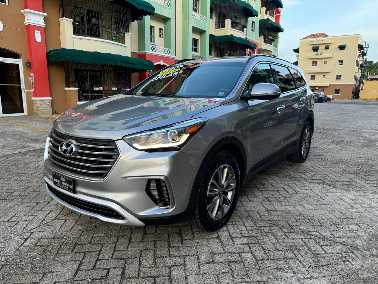 Hyundai Santa Fe sport tres filas año 2018 Foto 7264001-3.jpg