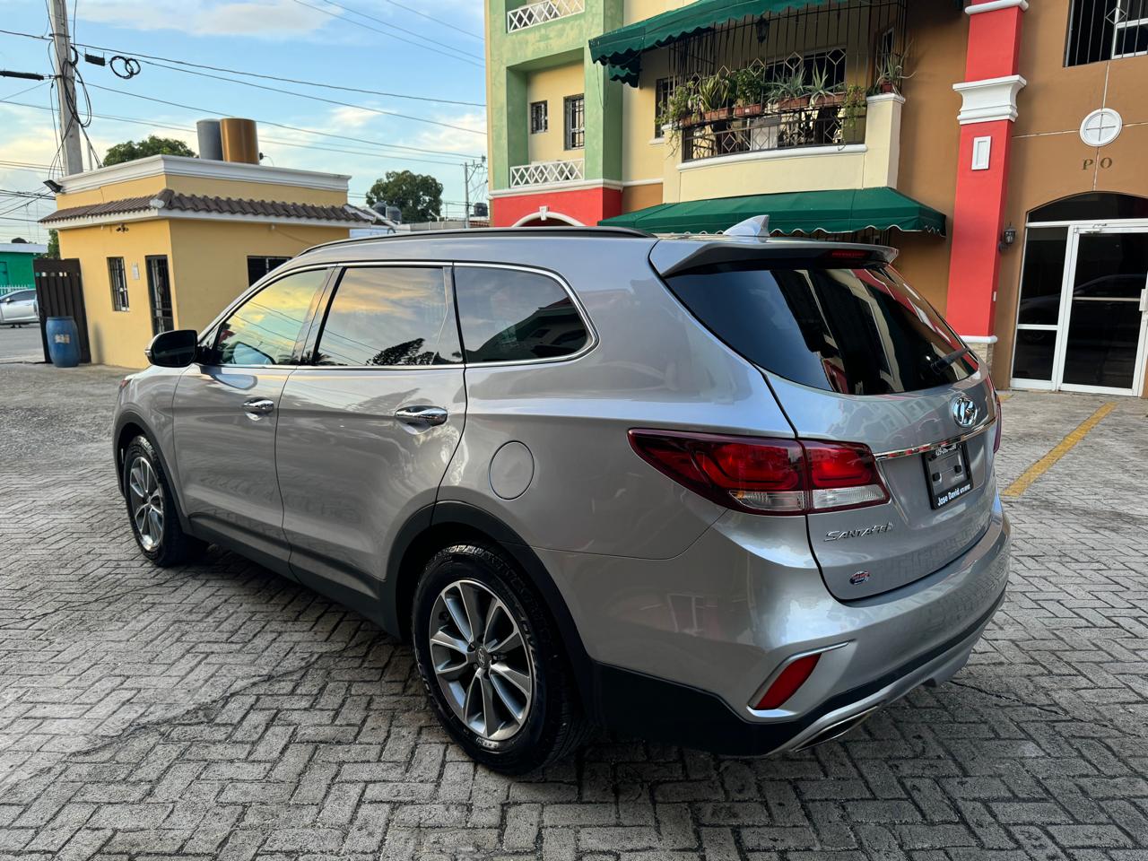 Hyundai Santa Fe sport tres filas año 2018 Foto 7264001-6.jpg