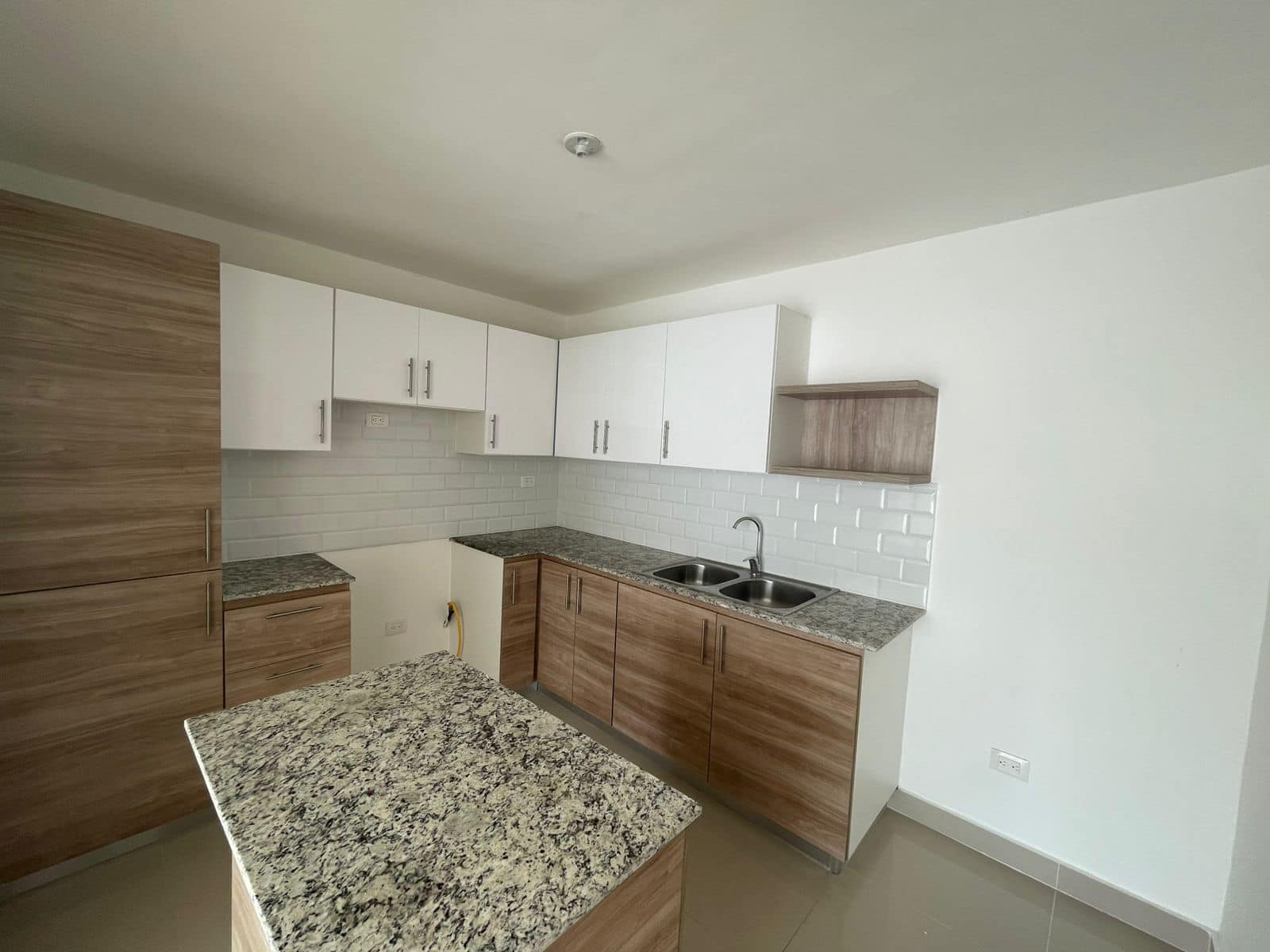 VPI-V 2025-0012 Vendo Apartamento Carretera Licey Santiago República D Foto 7264038-2.jpg