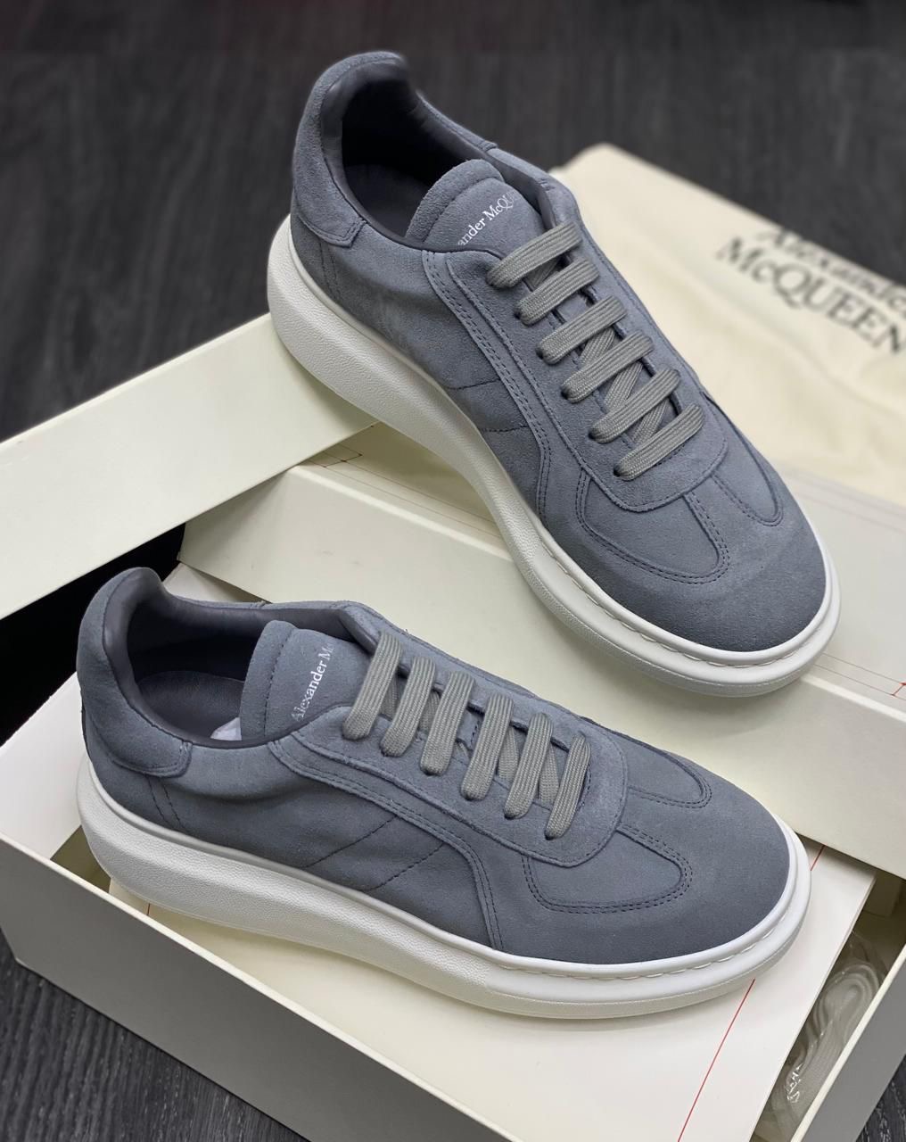 Sneakers Tenis Teni Alexander McQueen Suede 2K26 Foto 7264060-2.jpg