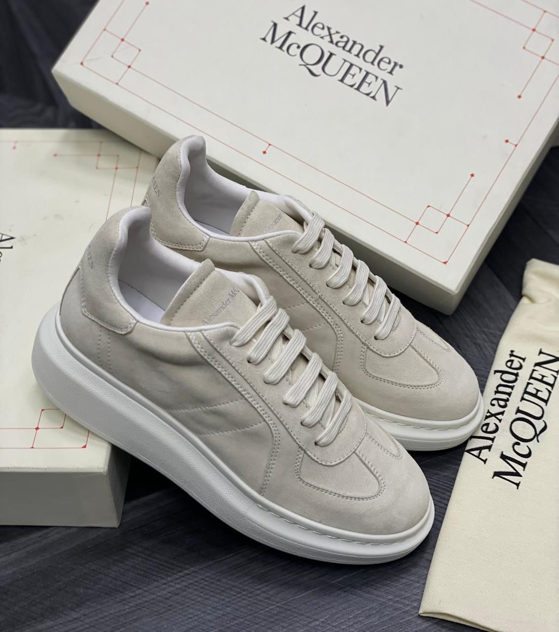 Sneakers Tenis Teni Alexander McQueen Suede 2K26 Foto 7264060-3.jpg