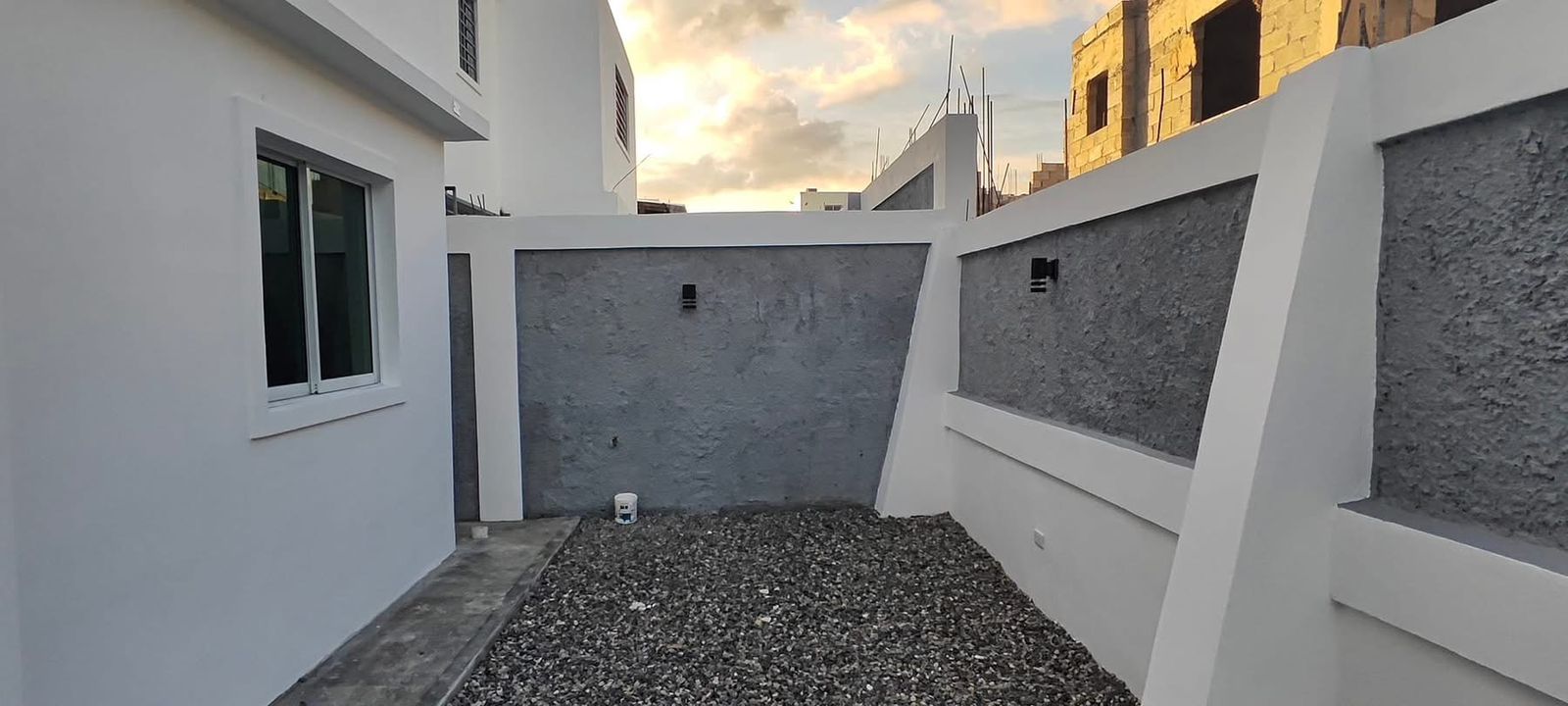 CASA EN VENTA A ESTRENAR LISTA PARA MUDARSE EN SAN CRISTÓBAL Foto 7264090-2.jpg