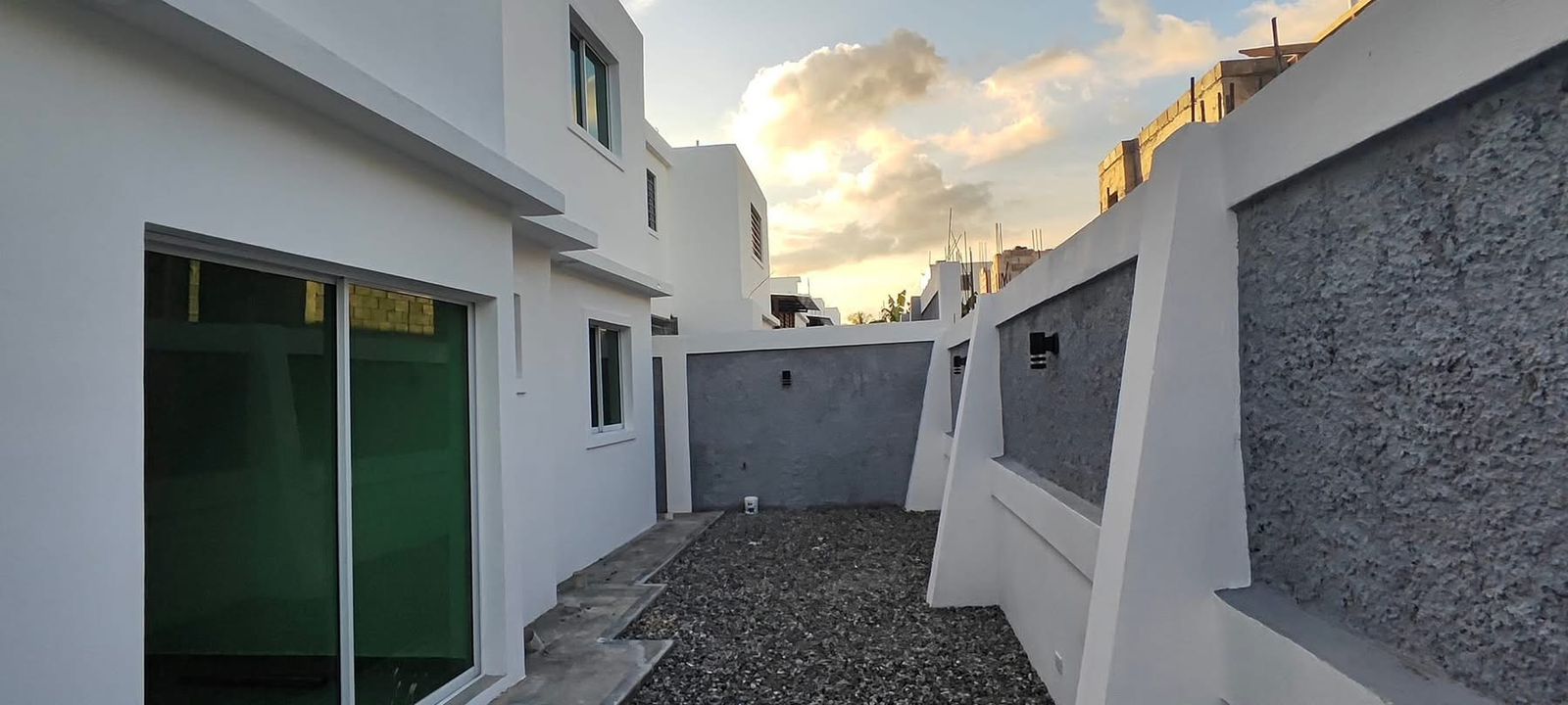CASA EN VENTA A ESTRENAR LISTA PARA MUDARSE EN SAN CRISTÓBAL Foto 7264090-3.jpg