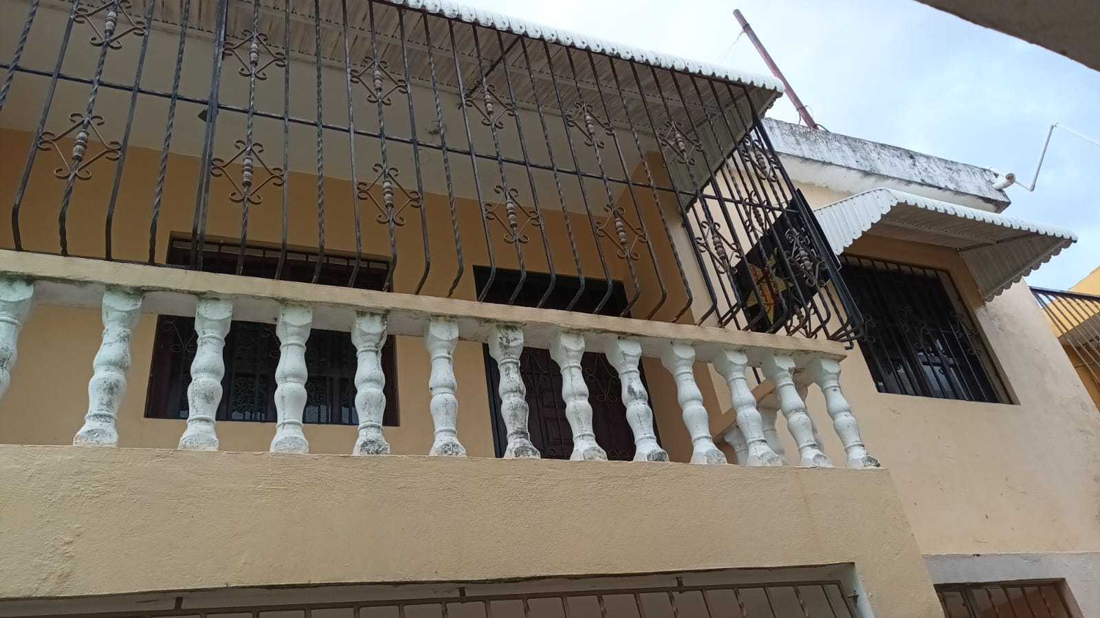 2 Casas al precio de 1! 1er y 2do piso. NEGOCIABLE Tasada Los Mina Foto 7264360-2.jpg