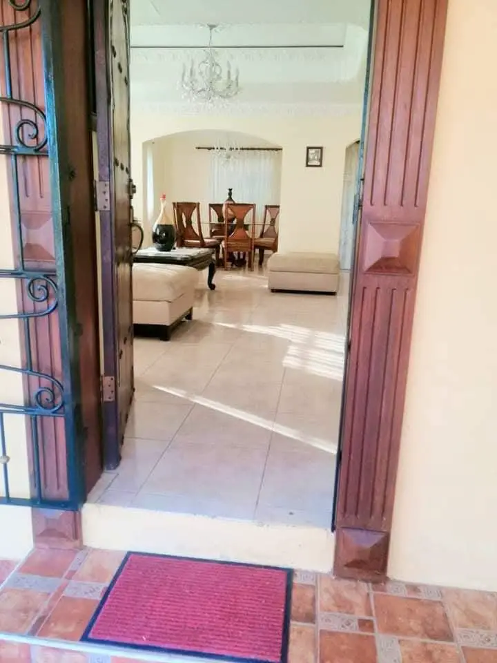 DEVENTA Casa muy amplia de oportunidad! Ésta casa ésta en Puertas de H Foto 7264797-10.jpg