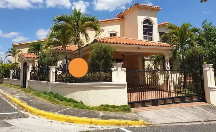 DEVENTA Casa muy amplia de oportunidad! Ésta casa ésta en Puertas de H Foto 7264797-2.jpg