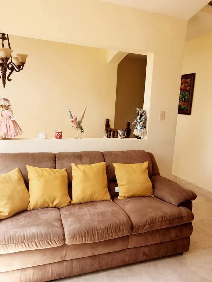 DEVENTA Casa muy amplia de oportunidad! Ésta casa ésta en Puertas de H Foto 7264797-3.jpg