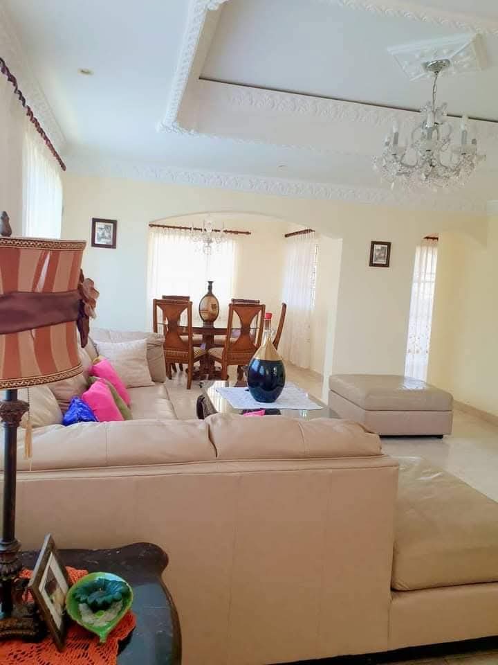 DEVENTA Casa muy amplia de oportunidad! Ésta casa ésta en Puertas de H Foto 7264797-4.jpg