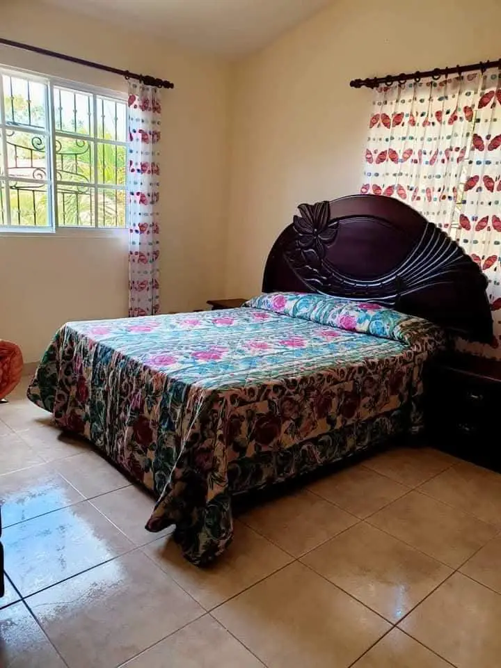 DEVENTA Casa muy amplia de oportunidad! Ésta casa ésta en Puertas de H Foto 7264797-7.jpg