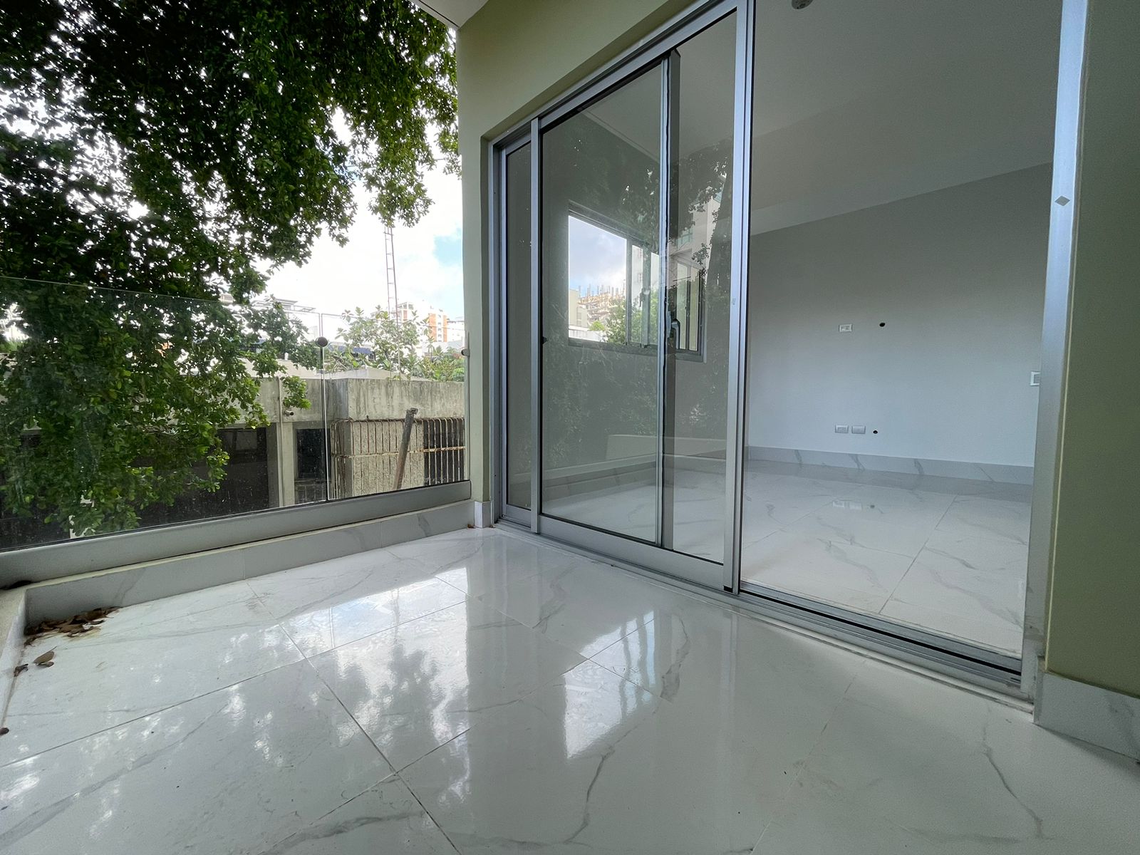 Vendo Apto en TORRE SHALOM ROYAL VIII del Ens. PIANTINI 2 Habs. 110 Mt Foto 7264848-6.jpg