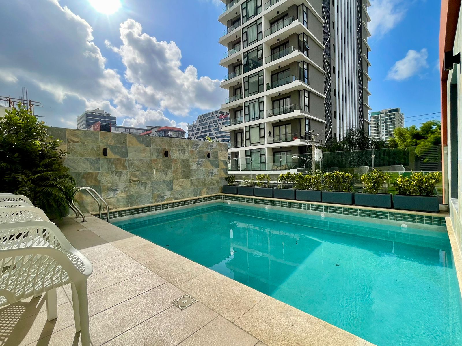 Vendo Apto en TORRE SHALOM ROYAL VIII del Ens. PIANTINI 2 Habs. 110 Mt Foto 7264848-7.jpg