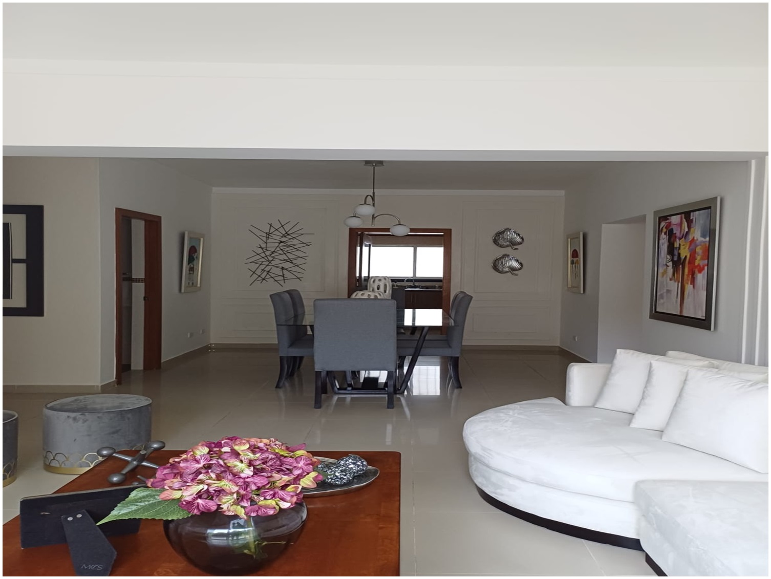 VENDO APTO de 2 HABS.  con BALCON en el Ensanche PIANTINI  3er. NIVEL  Foto 7264849-10.jpg