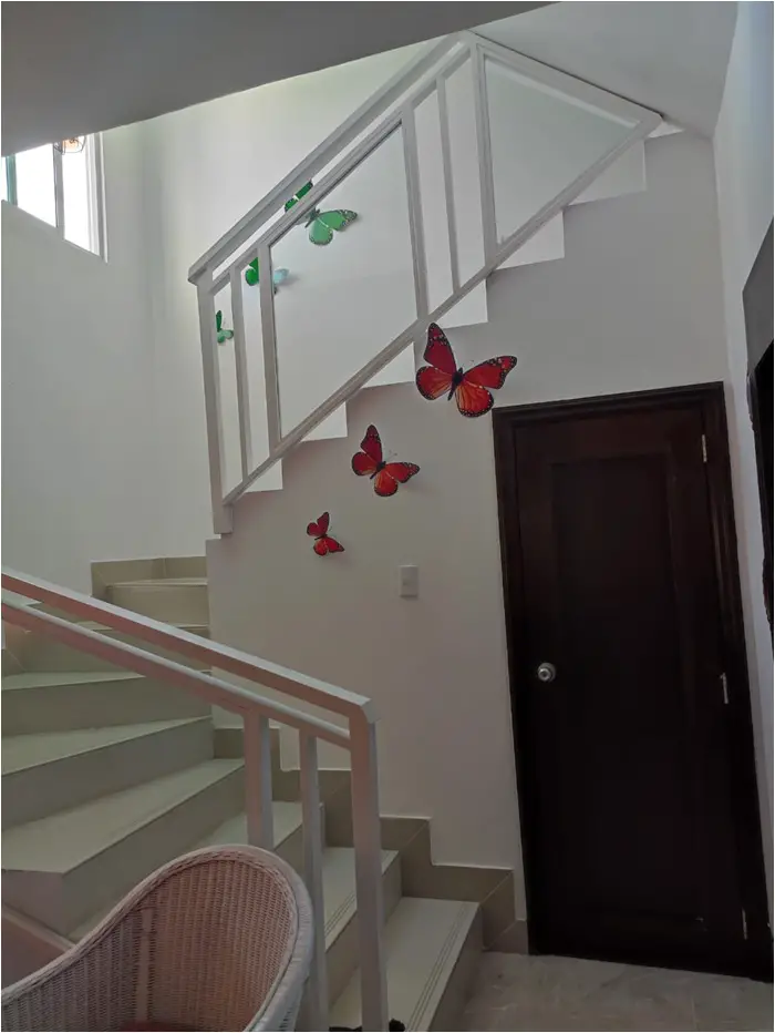 OPORTUNIDAD UNICA CASA 3 NIVELES AMUEBLADA  EN BAVARO RES. BUENA VISTA Foto 7264877-10.jpg