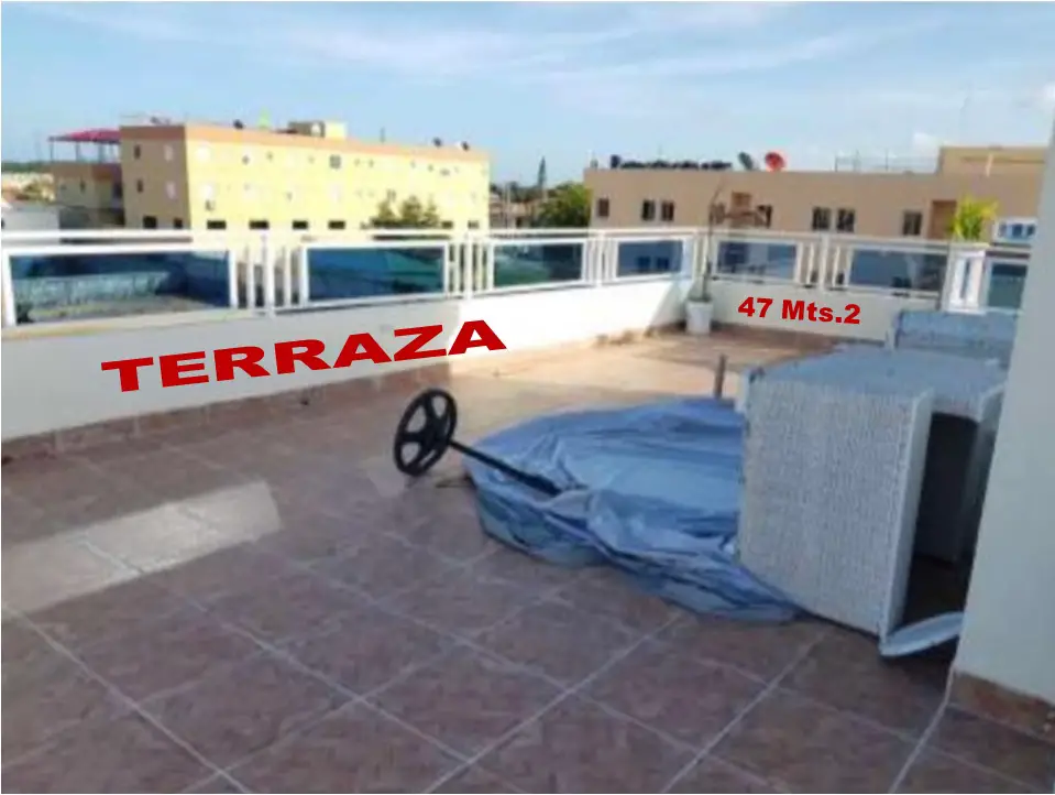 OPORTUNIDAD UNICA CASA 3 NIVELES AMUEBLADA  EN BAVARO RES. BUENA VISTA Foto 7264877-6.jpg