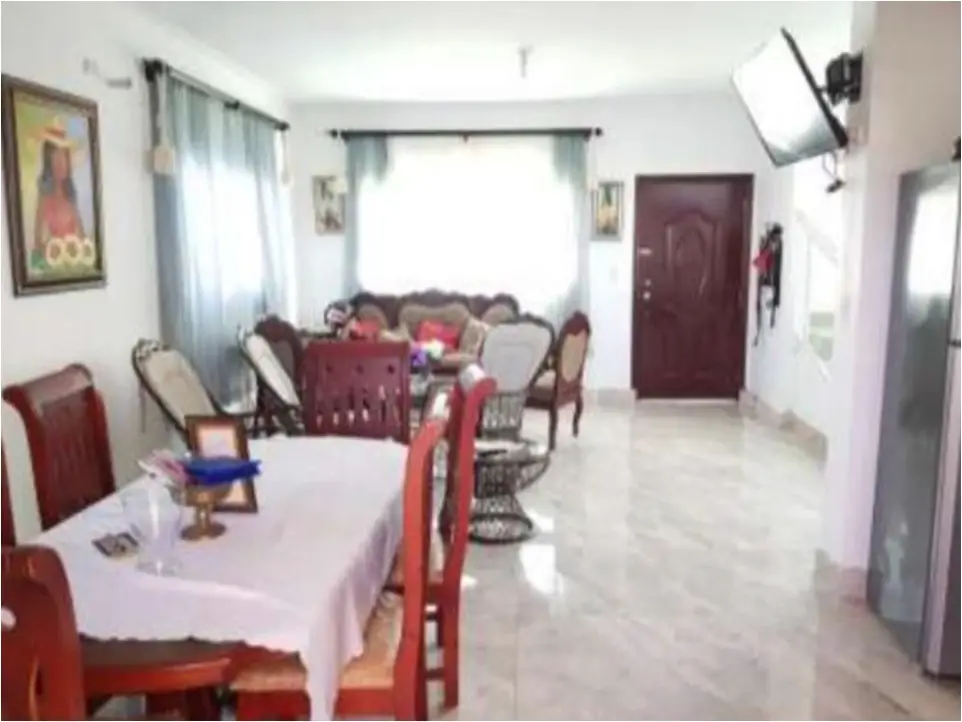 OPORTUNIDAD UNICA CASA 3 NIVELES AMUEBLADA  EN BAVARO RES. BUENA VISTA Foto 7264877-7.jpg