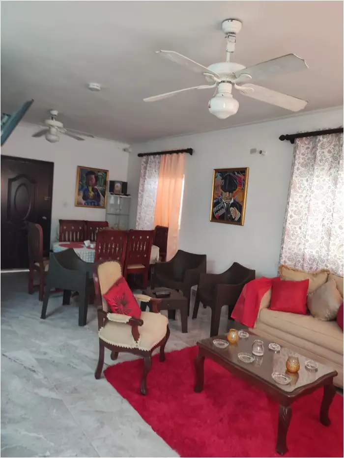 OPORTUNIDAD UNICA CASA 3 NIVELES AMUEBLADA  EN BAVARO RES. BUENA VISTA Foto 7264877-9.jpg