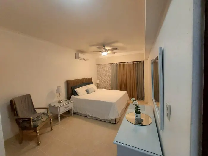 Se alquila hermoso apartamento cerca del malecon  Foto 7264890-12.jpg