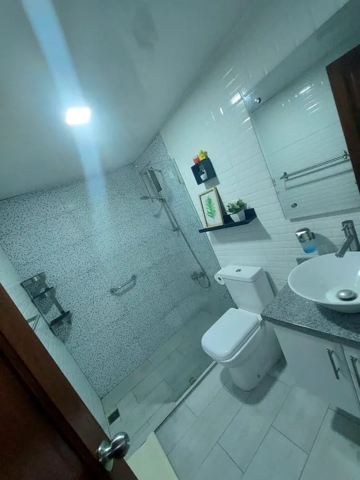 Se alquila hermoso apartamento cerca del malecon  Foto 7264890-5.jpg