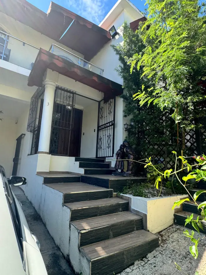 Se vende una casa de 2 Niveles en Altos de Arroyo Hondo II  Foto 7264901-13.jpg
