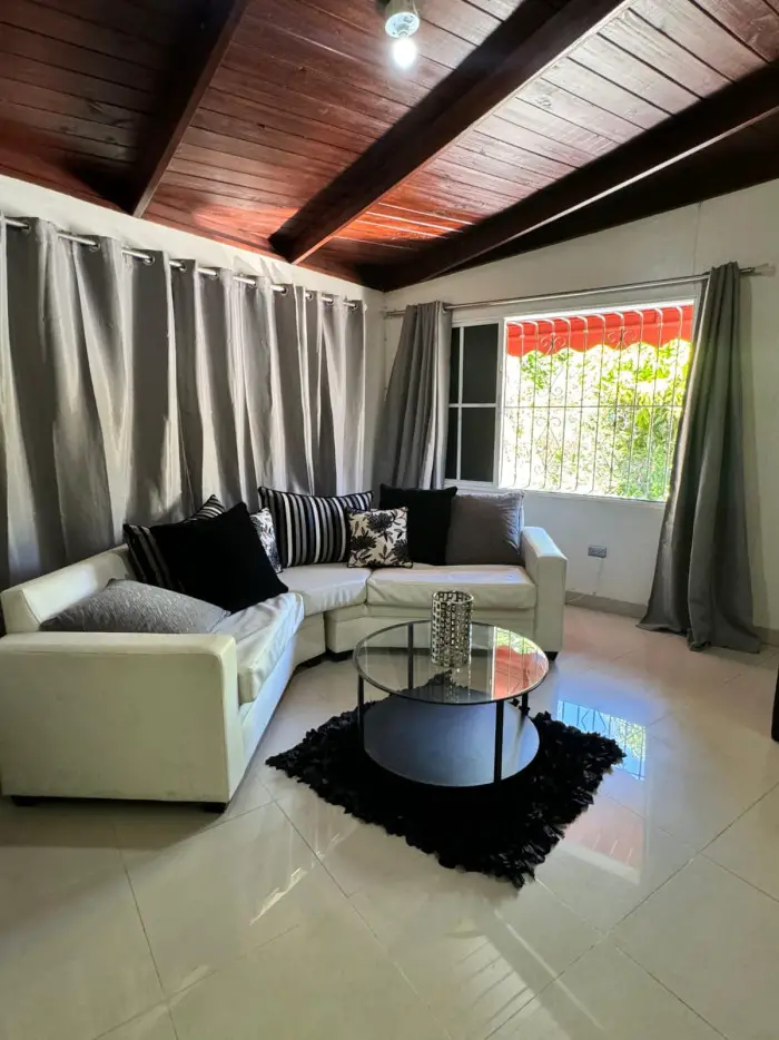 Se vende una casa de 2 Niveles en Altos de Arroyo Hondo II  Foto 7264901-4.jpg