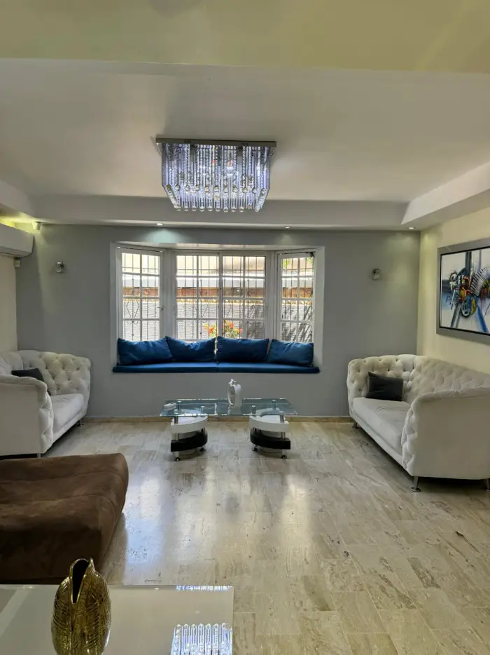 Se vende una casa de 2 Niveles en Altos de Arroyo Hondo II  Foto 7264901-7.jpg