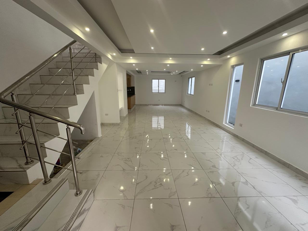 Se vende casa moderna de 3 niveles ubicada en Brisa Oriental Foto 7264912-4.jpg