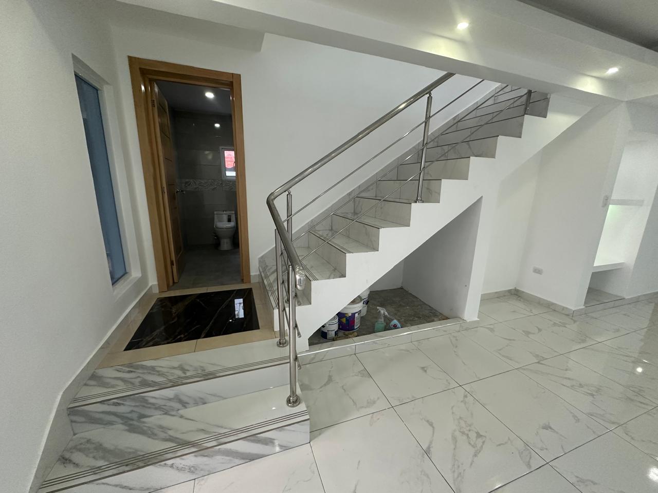 Se vende casa moderna de 3 niveles ubicada en Brisa Oriental Foto 7264912-6.jpg