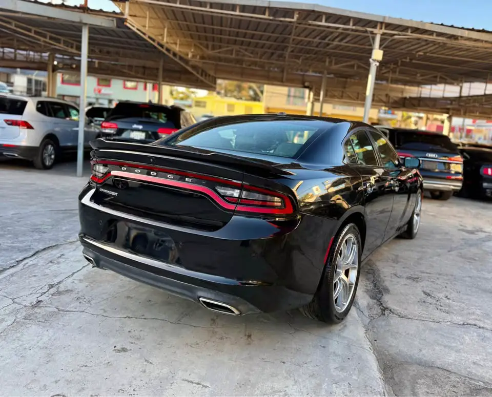 DODGE CHARGER SXT 2019  Foto 7264937-10.jpg
