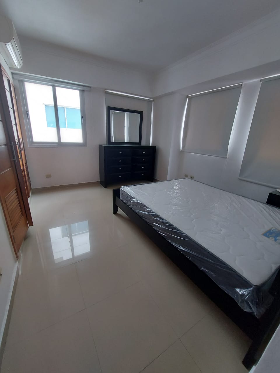 Alquilo Moderno Apartamento Amueblado en Piantini! Foto 7264953-4.jpg