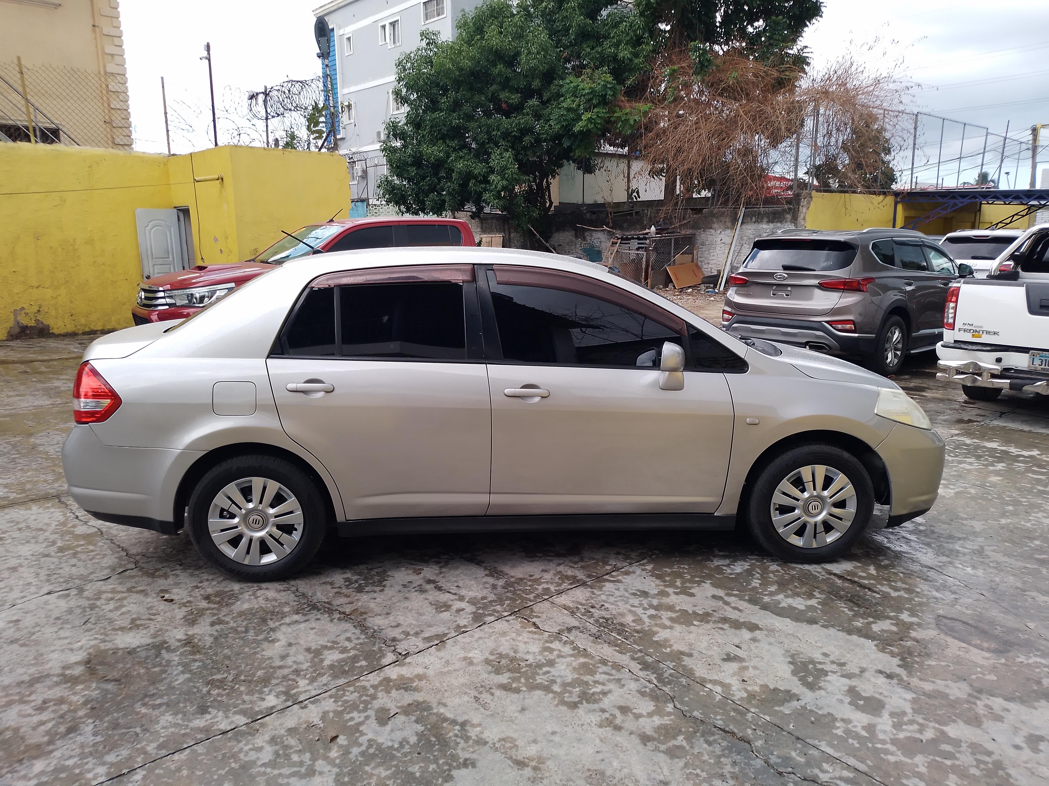 Nissan Tiida 2007 recibo vehículo Foto 7264965-4.jpg