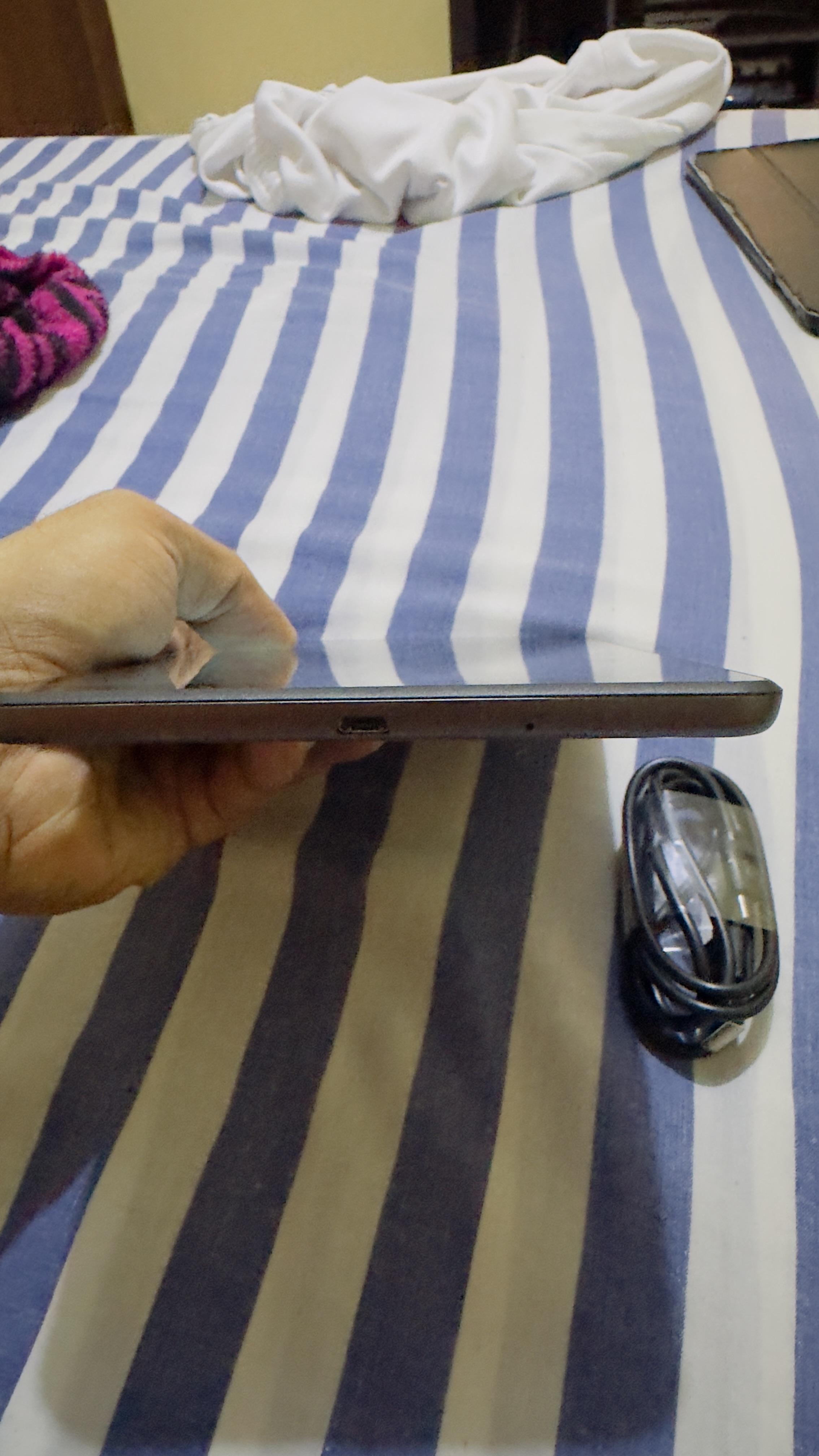 TABLET LENOVO 8” WIFI 16GB COMO NUEVA Foto 7265030-7.jpg