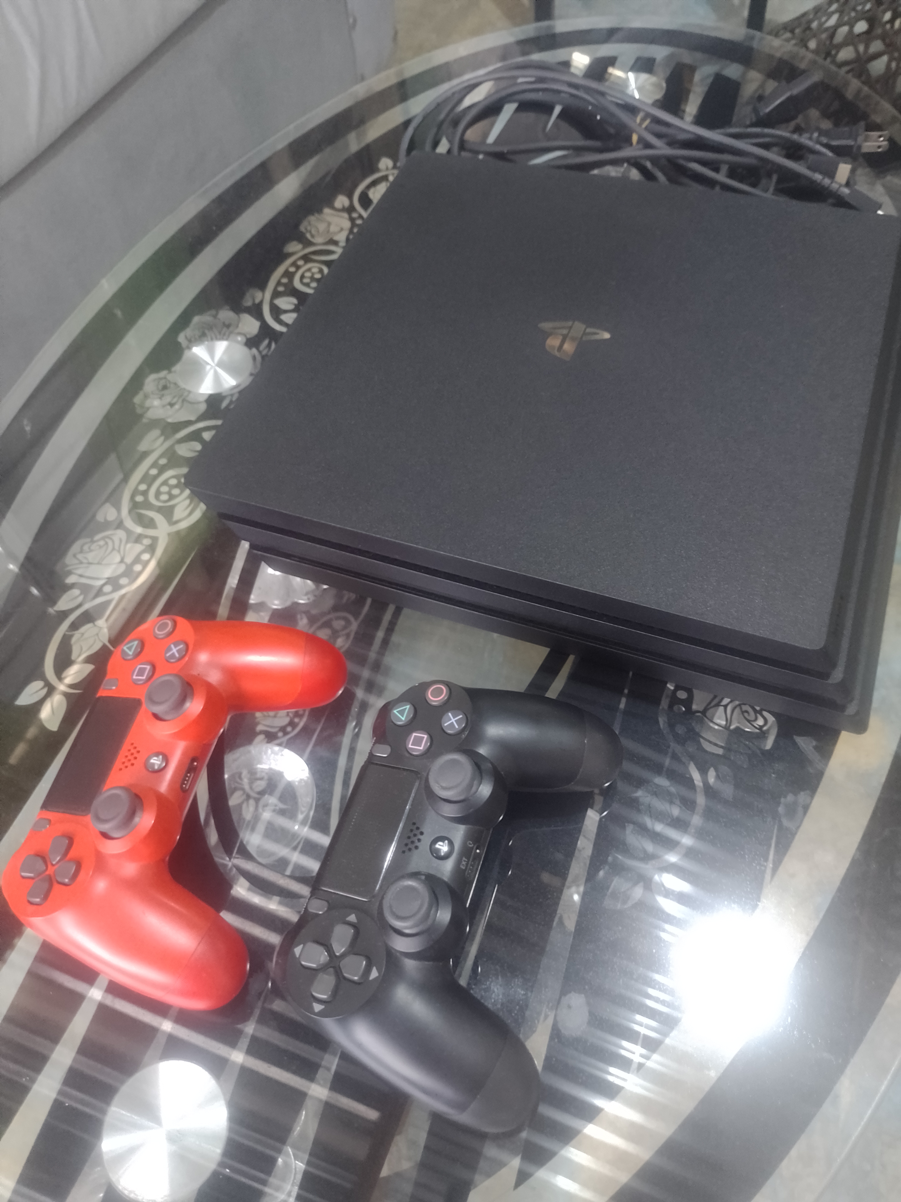 PS4 Pro 1TB en Excelentes Condiciones Foto 7265181-2.jpg