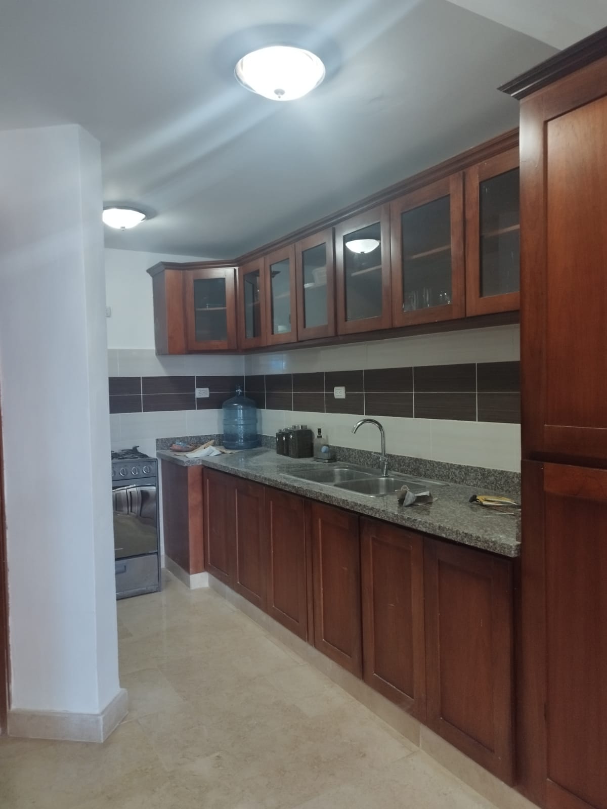 Alquilo Hermoso Departamento en La Enriquillo - Torre Moderna! Foto 7265238-12.jpg
