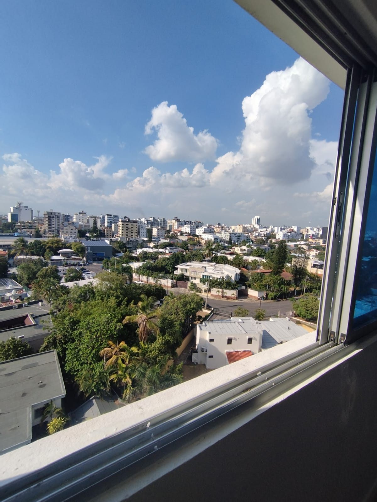 Alquilo Hermoso Departamento en La Enriquillo - Torre Moderna! Foto 7265238-9.jpg