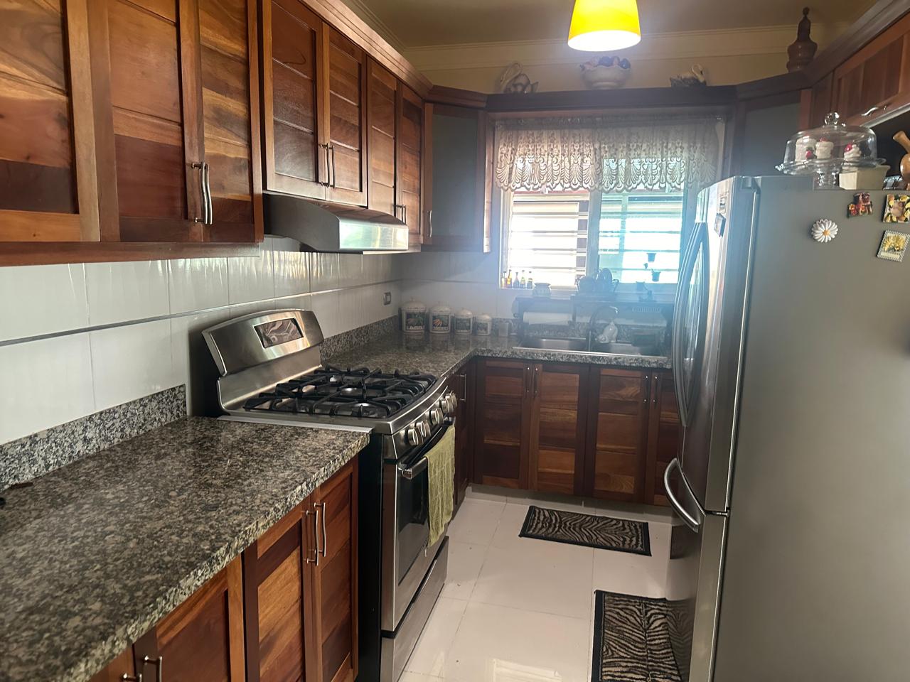 Apartamento en jardines del sur 307m2 3hab 3 ban 2 parqueos proximo a  Foto 7265533-6.jpg