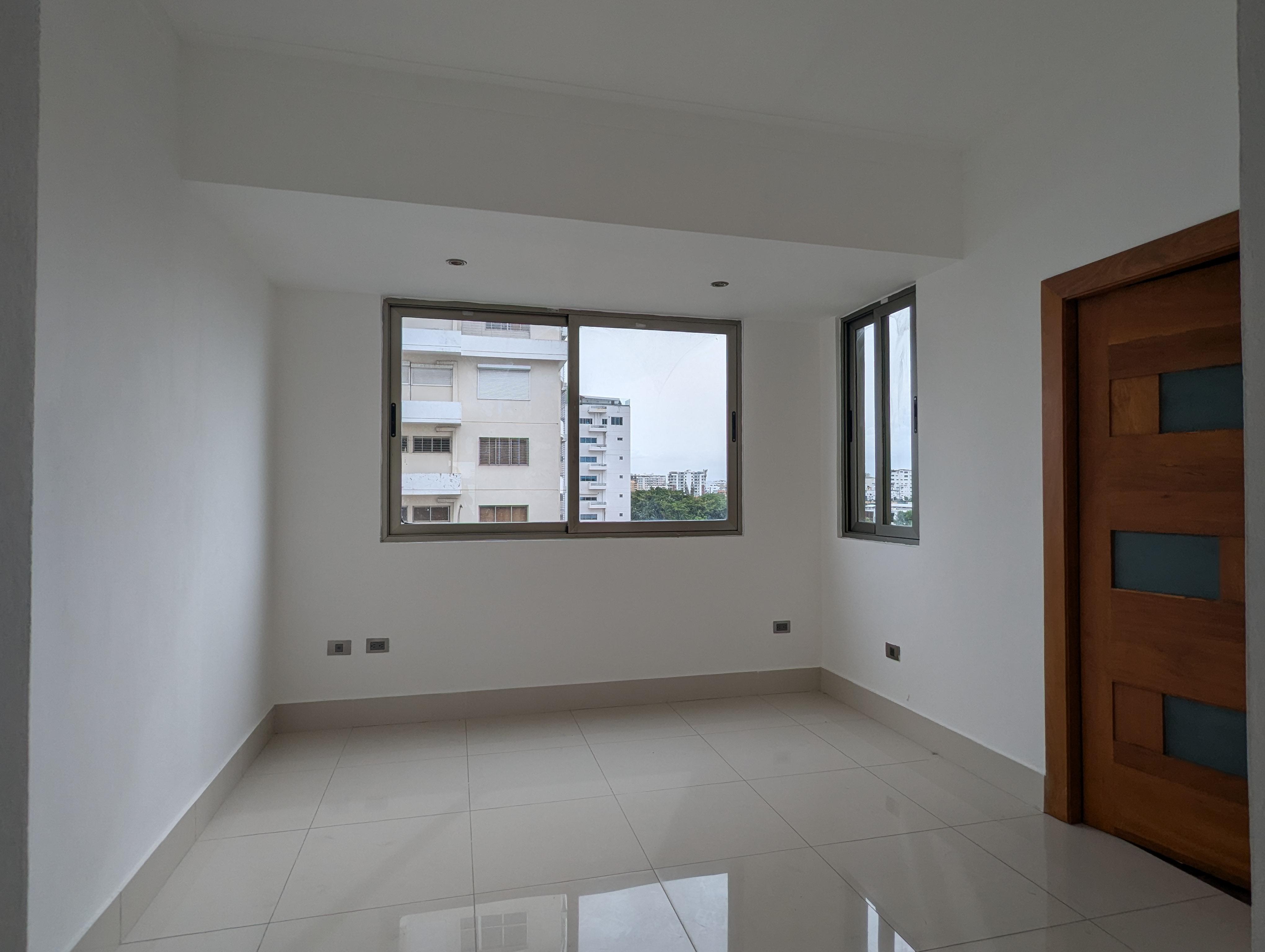 Apartamento en alquiler en la av. Enriquillo con Av. Privada próximo a Foto 7265567-12.jpg