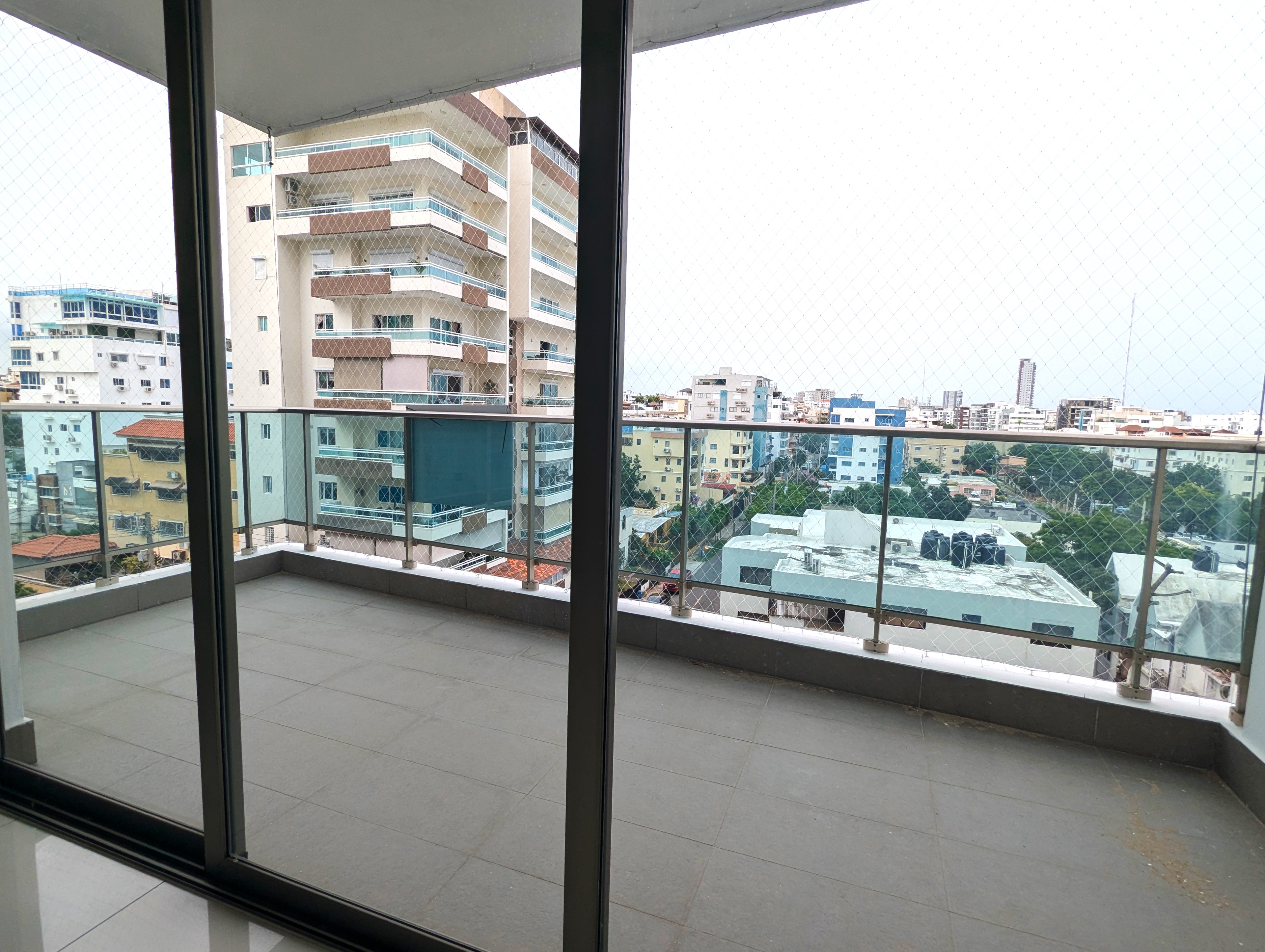 Apartamento en alquiler en la av. Enriquillo con Av. Privada próximo a Foto 7265567-4.jpg