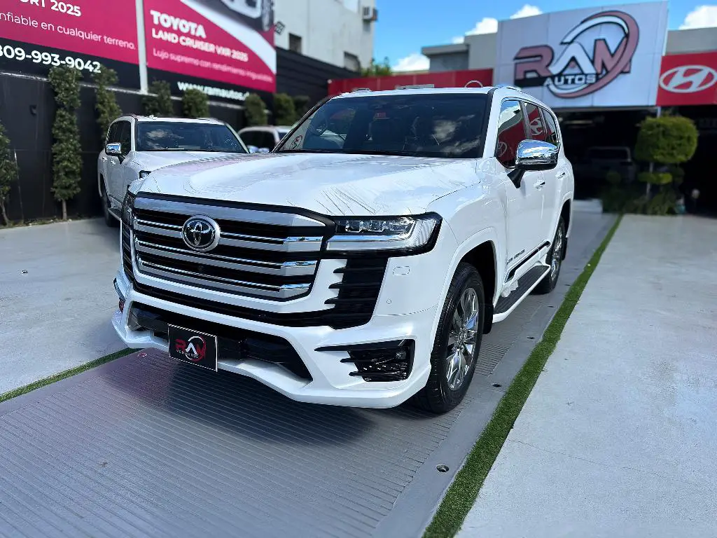 TOYOTA LAND CRUISER VX-R EXCLUSIVE 2025 en Santo Domingo DN Foto 7265574-1.jpg
