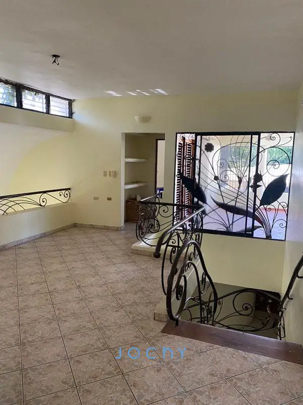 Jochy Real Estate vende casa en el centro de la ciudad de La Romana R. Foto 7265576-2.jpg