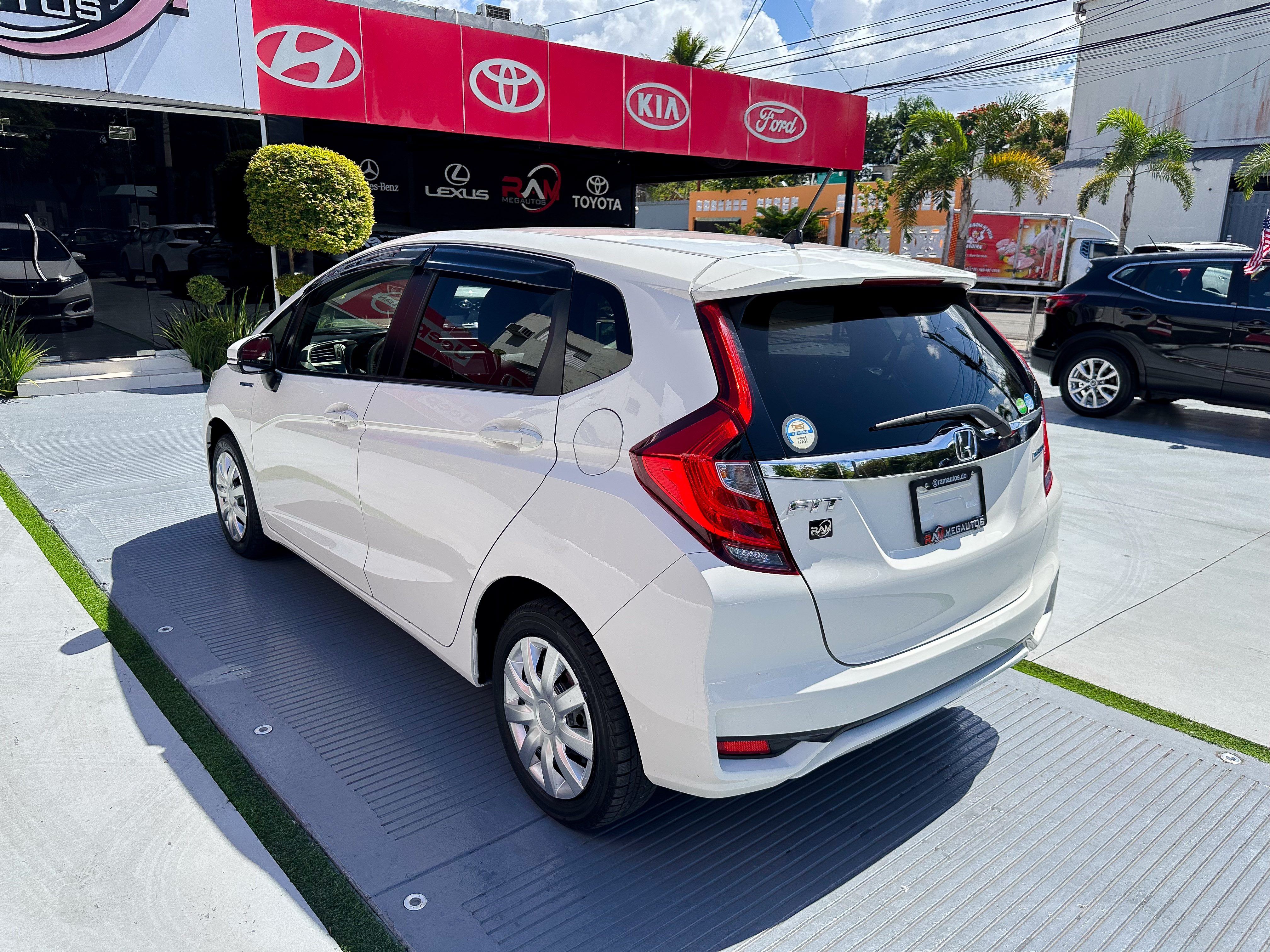  Honda fit hybrid 2019 en Santo Domingo DN Foto 7265697-6.jpg