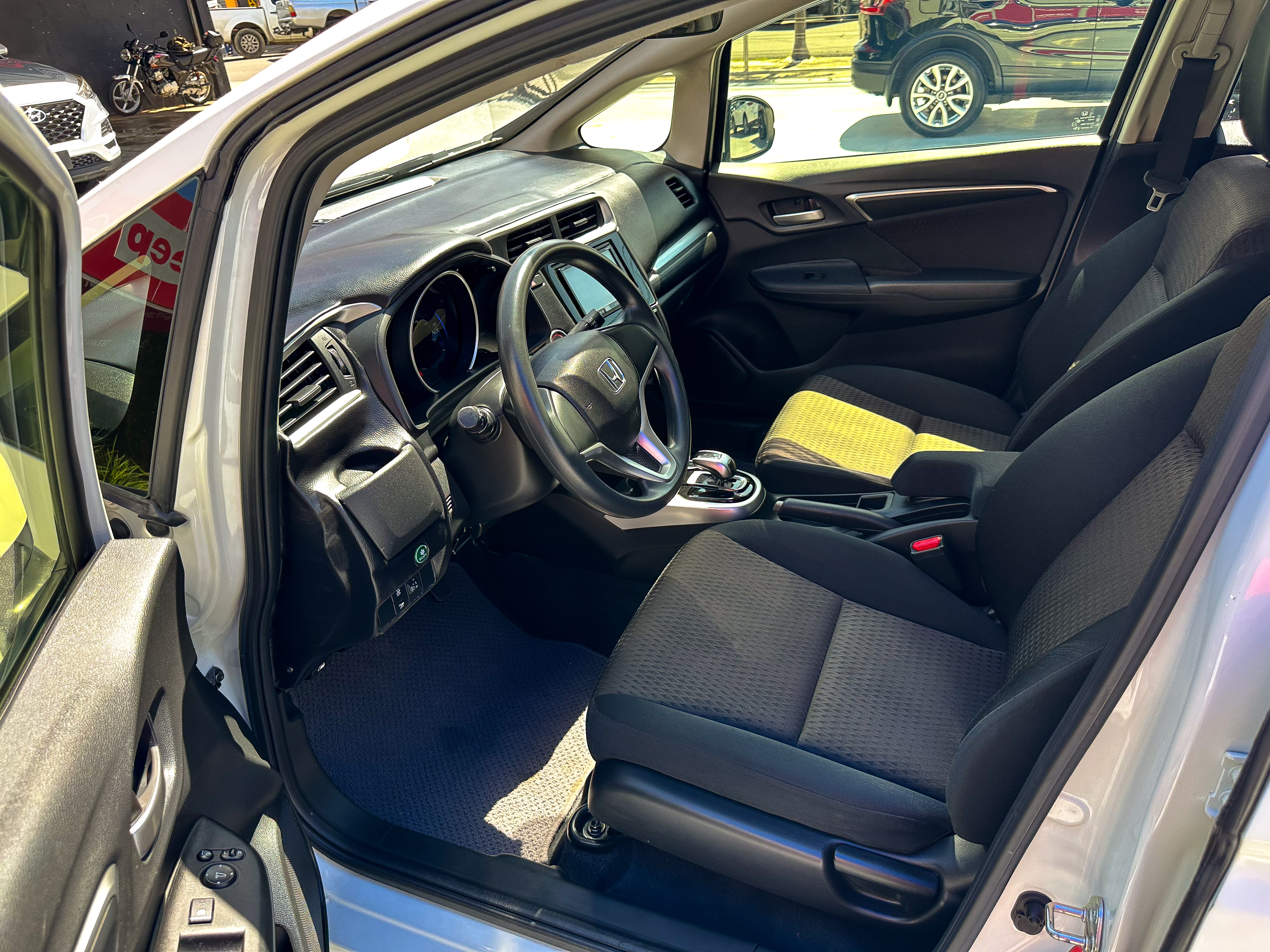  Honda fit hybrid 2019 en Santo Domingo DN Foto 7265697-8.jpg