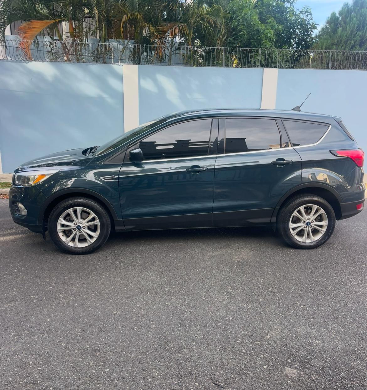 Ford Escape SE 4WD 2019 clean carfax en Peravia Foto 7265717-3.jpg