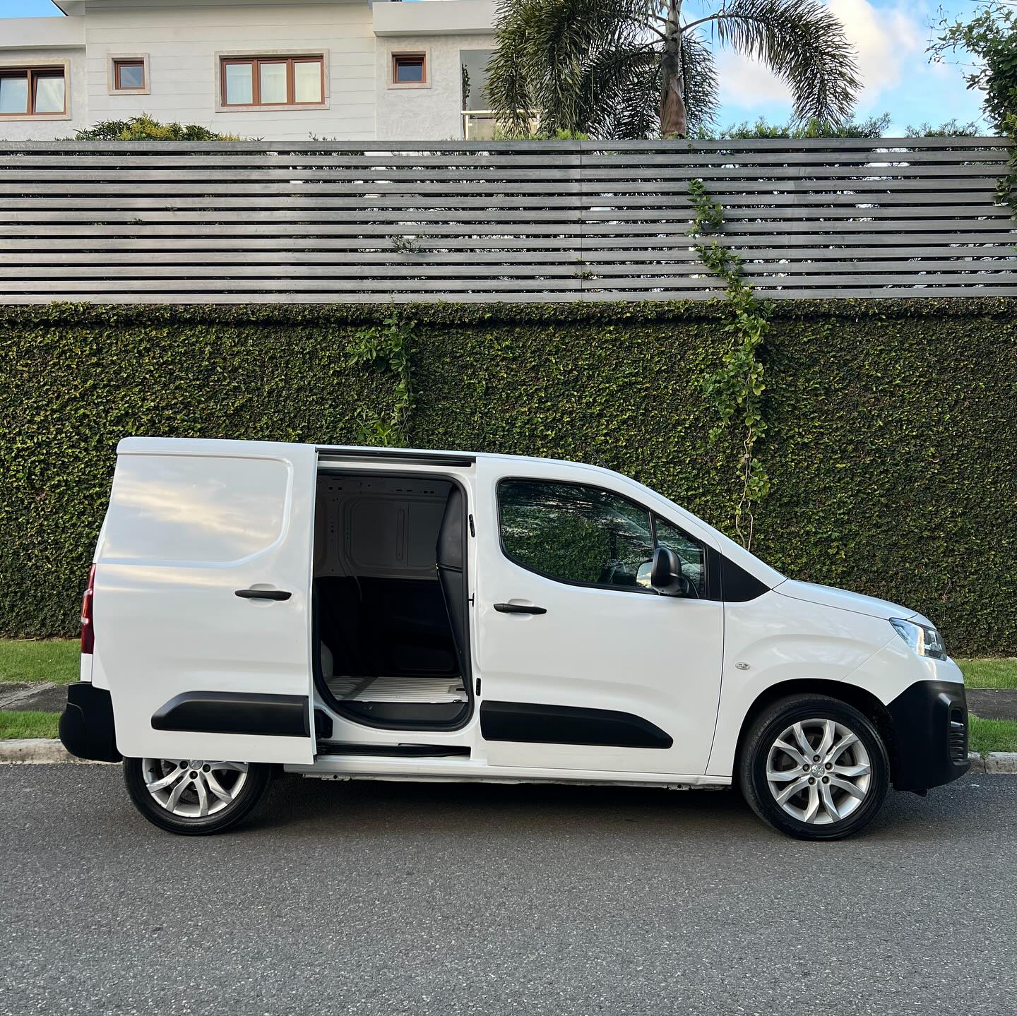 Citroen Berlingo Carga 2021 Foto 7265735-5.jpg