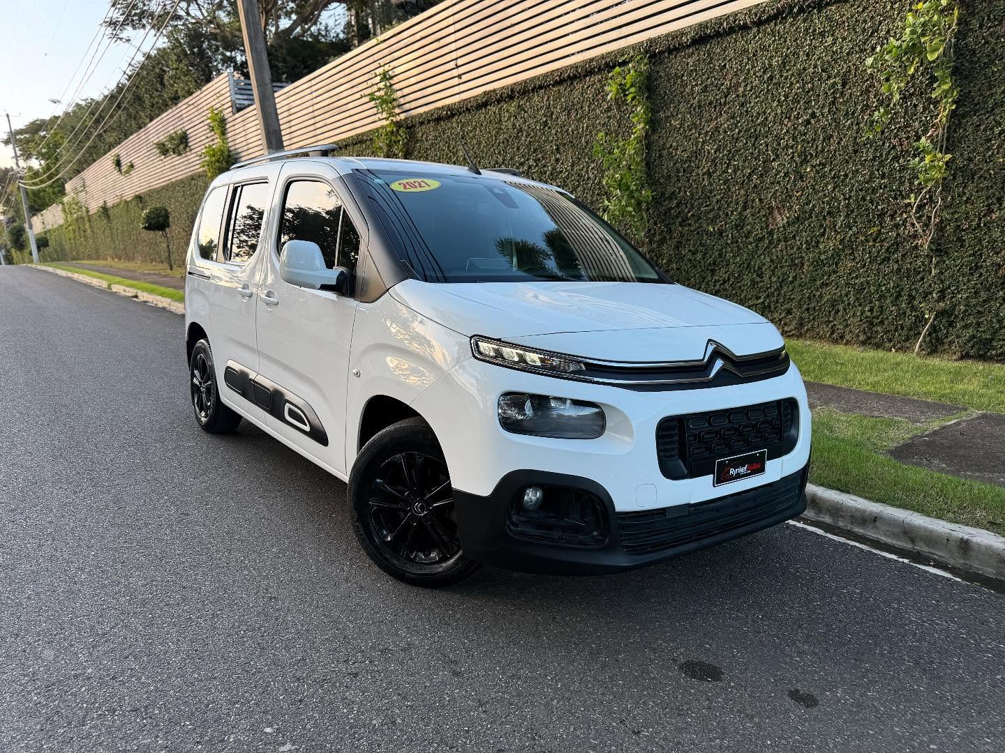Citroen Berlingo Familiar 2021 Foto 7265736-2.jpg