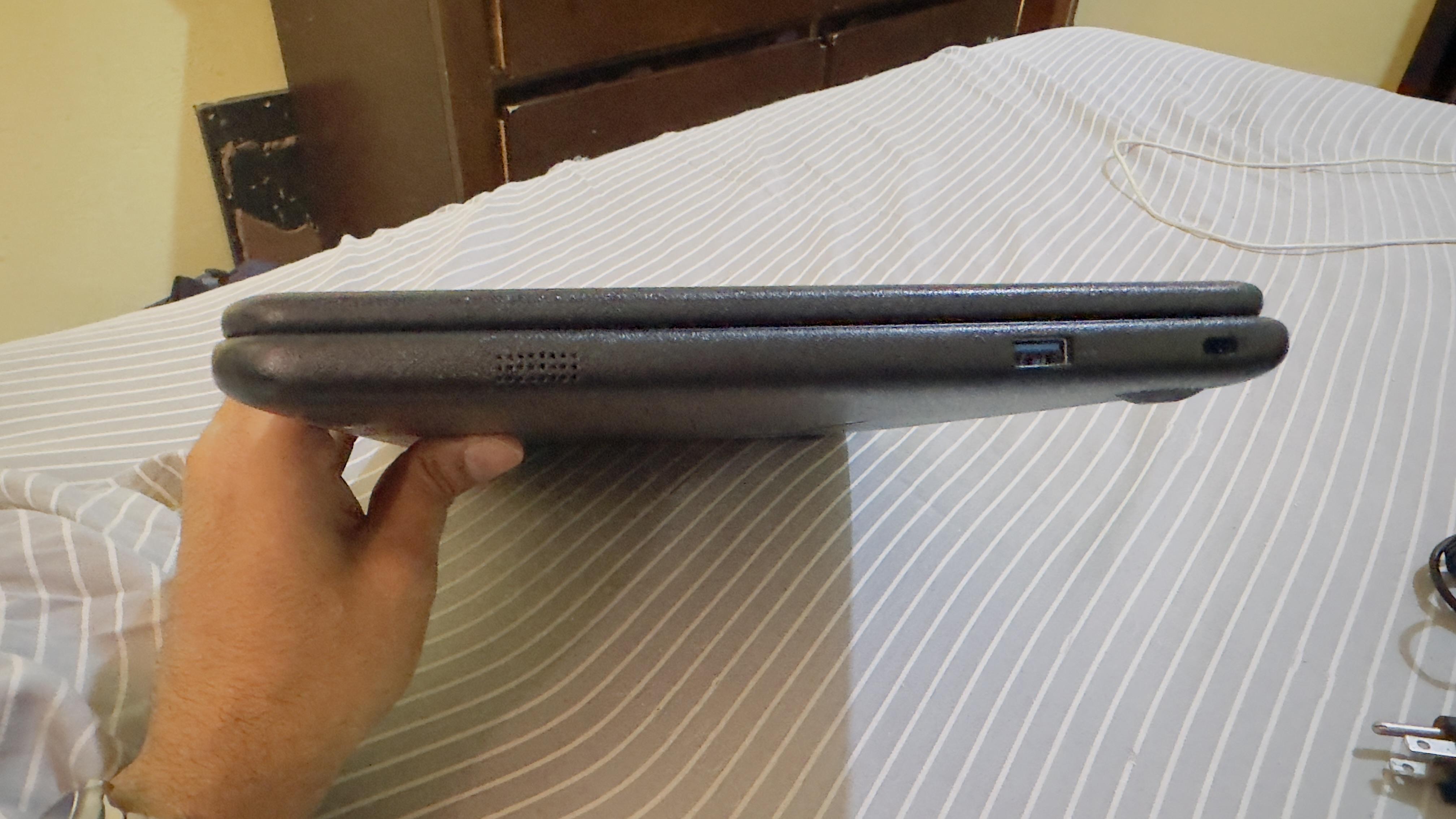 LAPTOP LENOVO 14 PULGADAS GOOGLECHROME Foto 7265799-5.jpg
