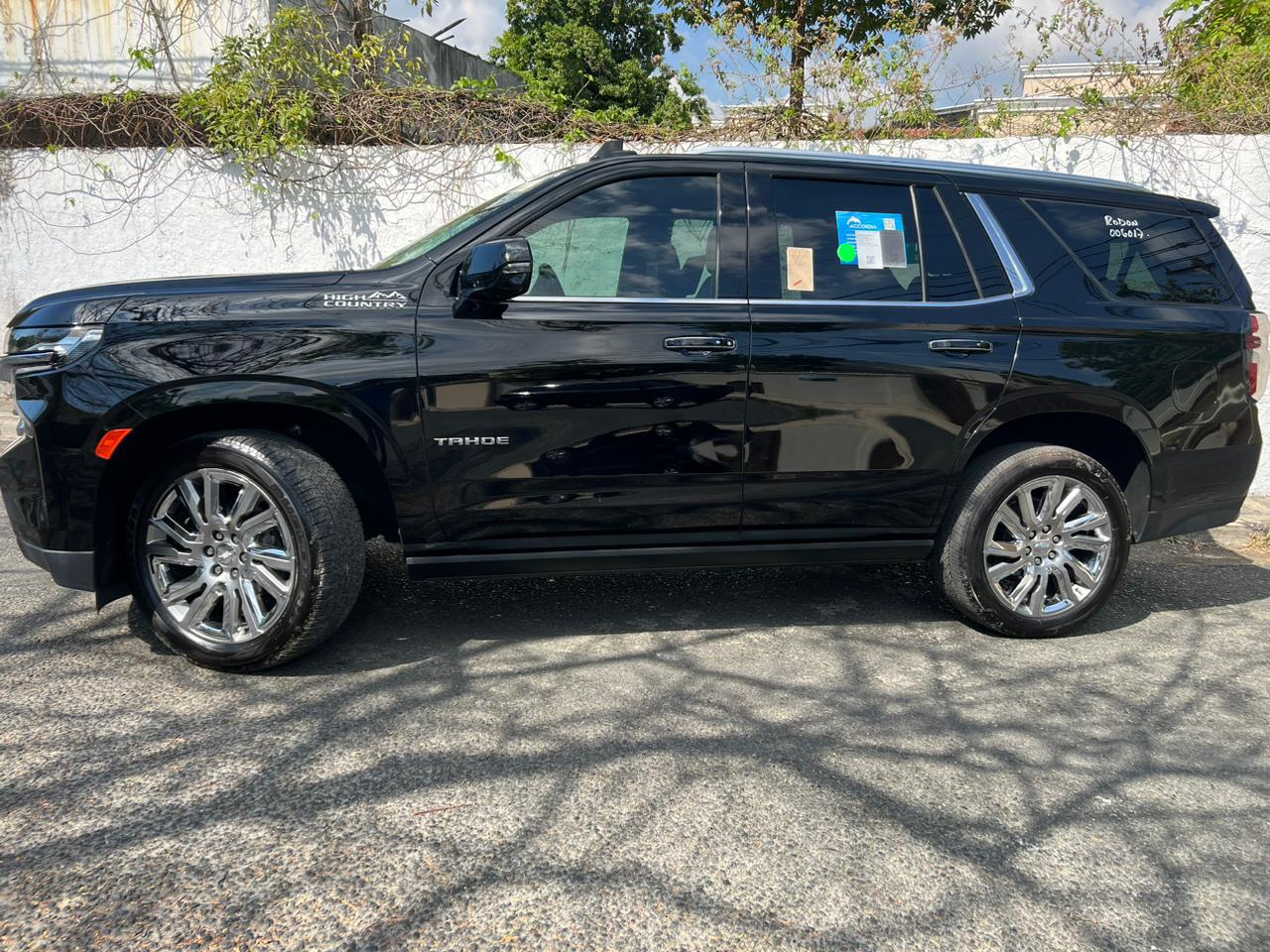Tahoe Black y mas alquiler rd rentala ya via whatsap! Foto 7265900-9.jpg