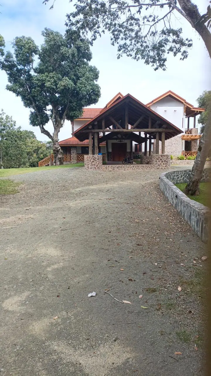 Magnifica cabaña con 8000 Mt2 de terreno en Jarabacoa   Foto 7266036-3.jpg