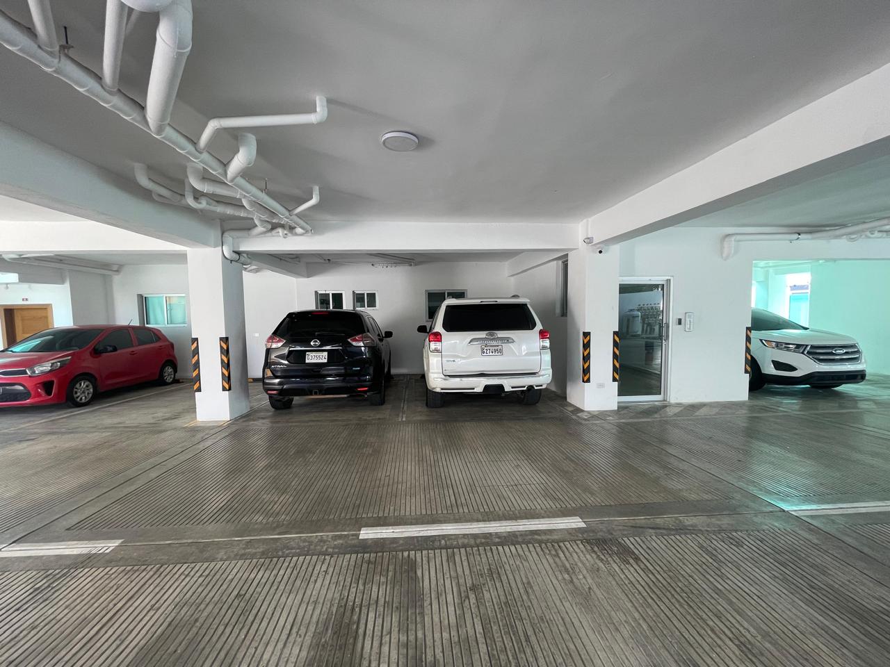 Segundo piso apartamento 145 m2  3 hab 3 baños 2 parqueos avenida inde Foto 7266047-8.jpg