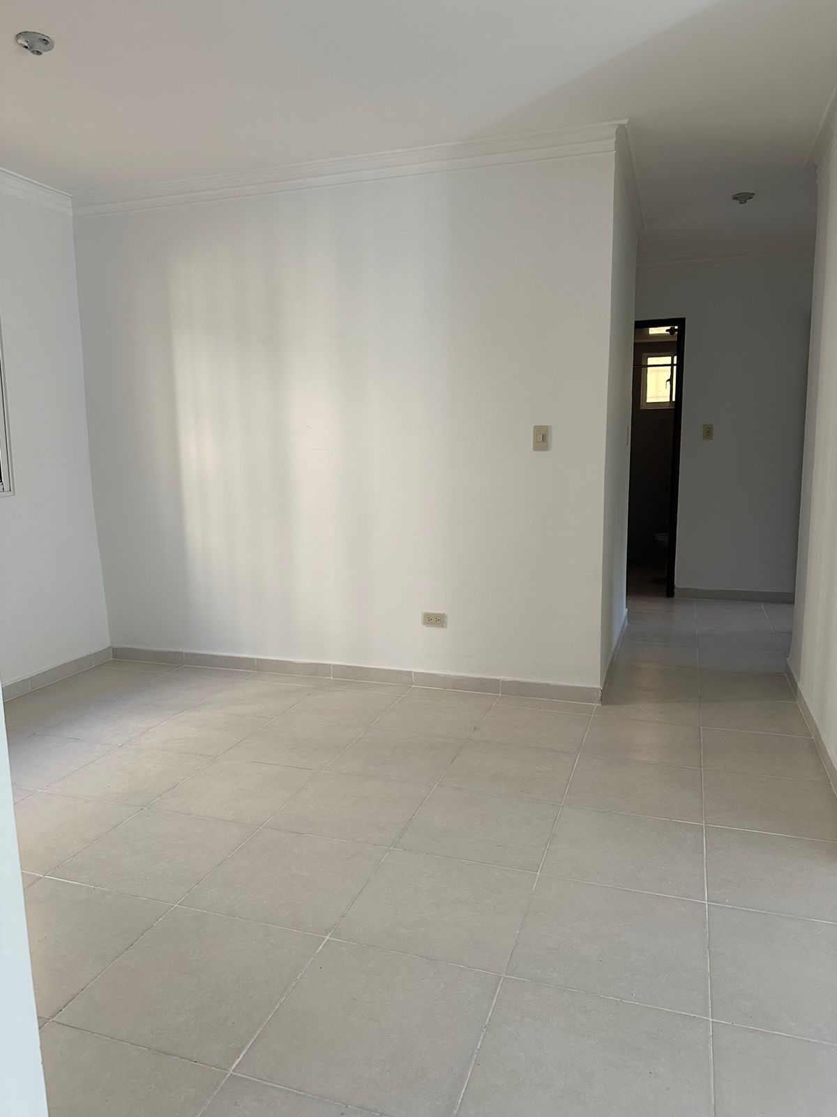Santo Domingo Oeste  Se Encuentra Residencial monumental a 200 metro d Foto 7266143-13.jpg