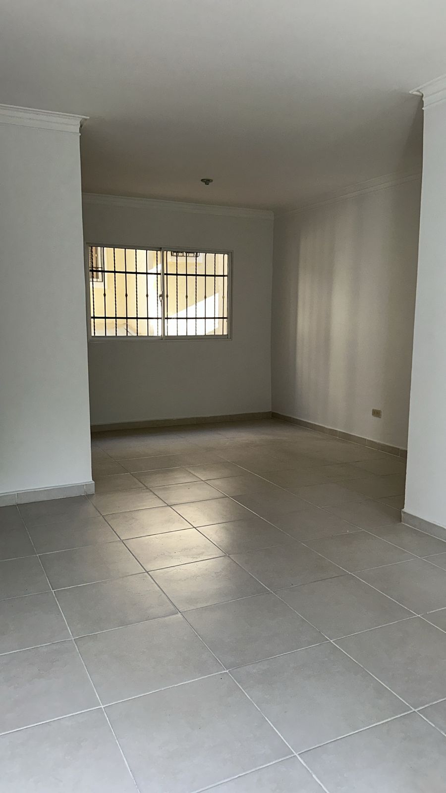 Santo Domingo Oeste  Se Encuentra Residencial monumental a 200 metro d Foto 7266143-2.jpg